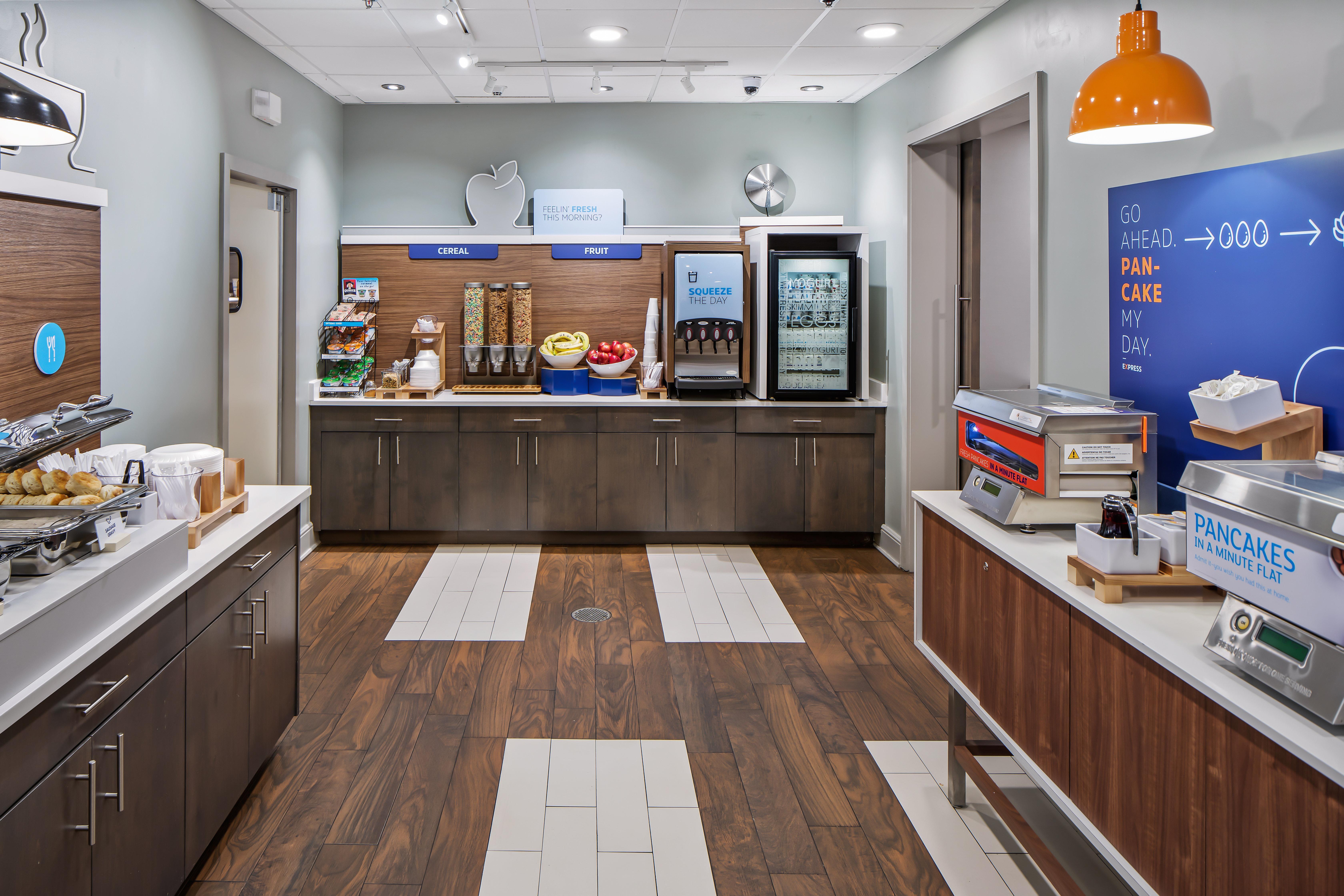 Holiday Inn Express Atlanta Airport-College Park By Ihg Εξωτερικό φωτογραφία