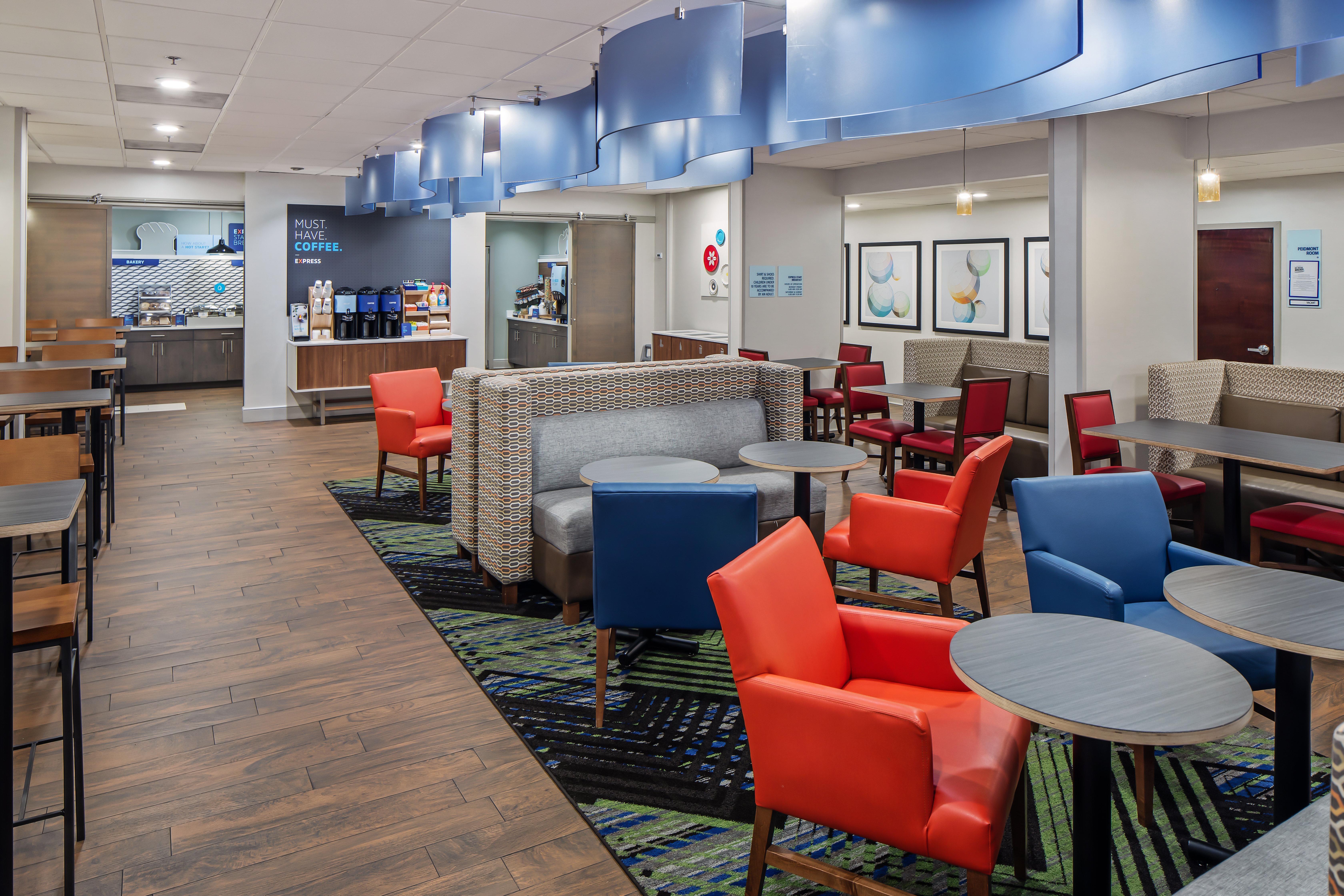 Holiday Inn Express Atlanta Airport-College Park By Ihg Εξωτερικό φωτογραφία