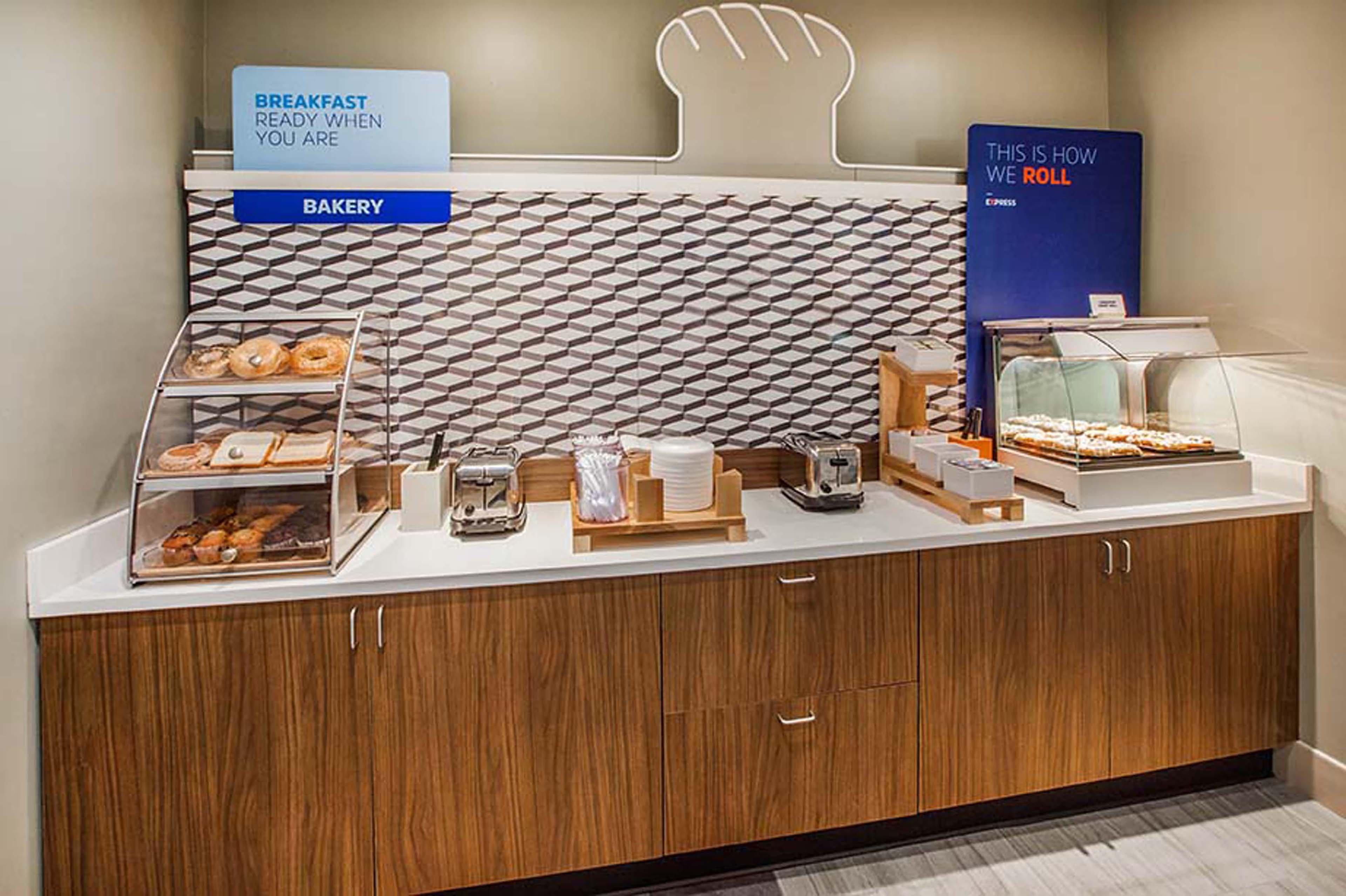 Holiday Inn Express Atlanta Airport-College Park By Ihg Εξωτερικό φωτογραφία