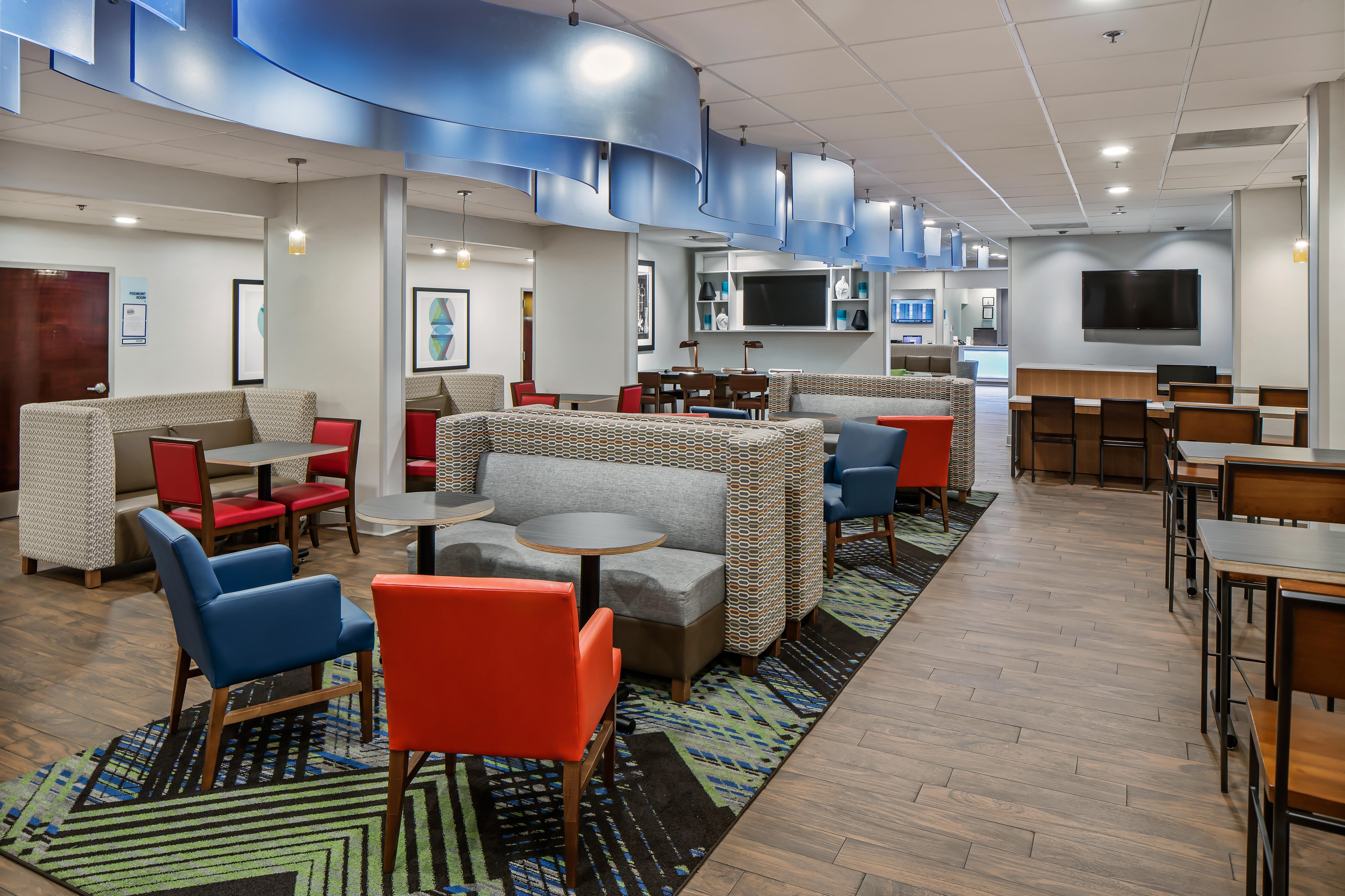 Holiday Inn Express Atlanta Airport-College Park By Ihg Εξωτερικό φωτογραφία